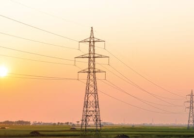 Resonance management in long transmission lines